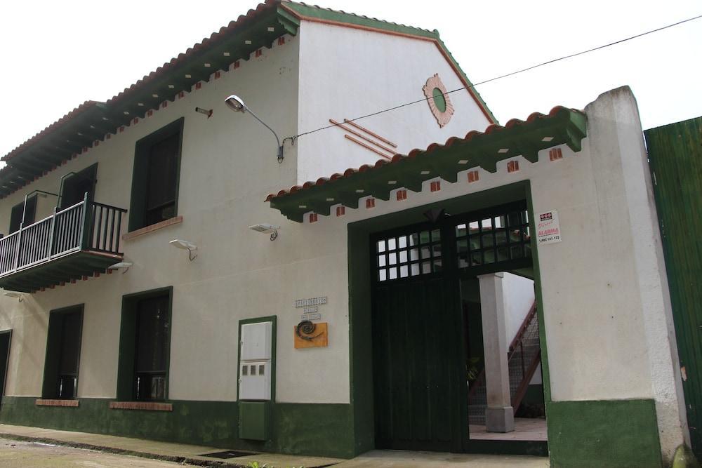 Apartamentos El Capricho Агеда Экстерьер фото